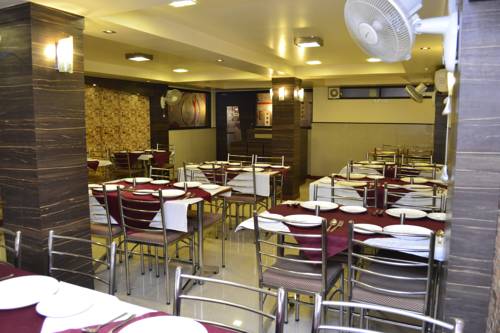 Hotel Raghav Palace